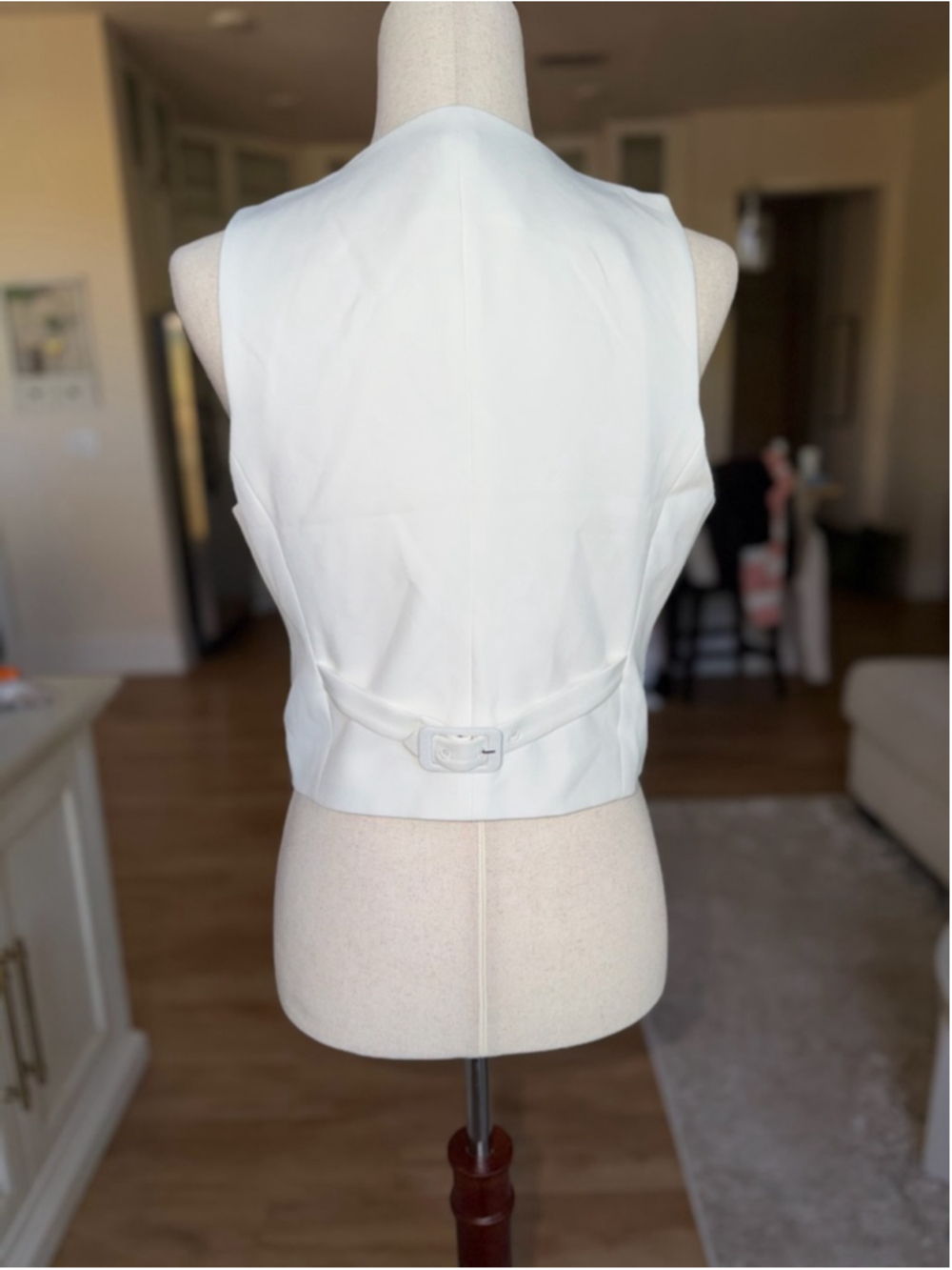 Generation Love Isadora Crepe White Vest with Gold Buttons M - Picture 7 of 9